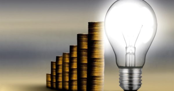 Labor valuation using the “Dark Side of the Moon”