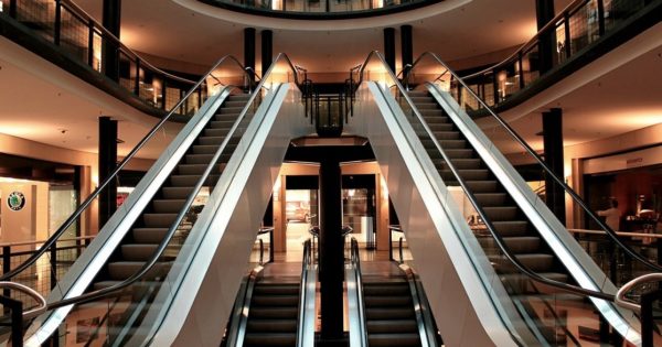 In 2018 retailers will look to innovative store concepts, Blockchain and supply chain transformation