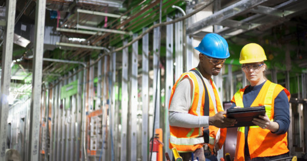 construction contractors mitigate risk