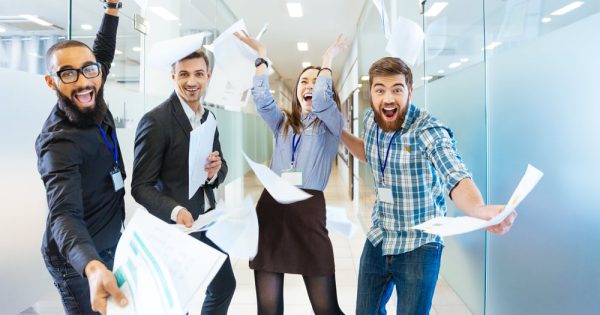 Service Desk Challenges: Find, Keep, and Motivate Your Staff -happy staff